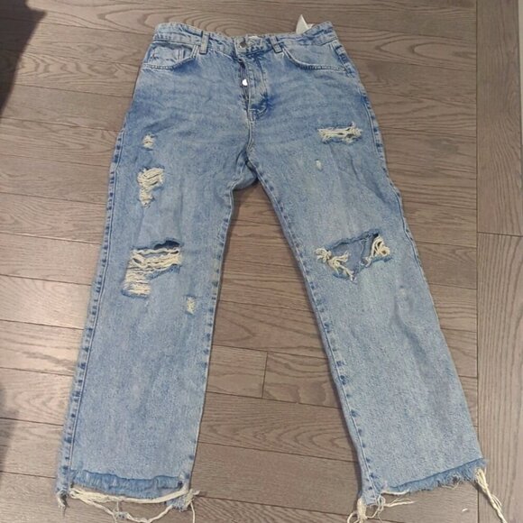 Zara Denim - Zara 90s Boyfrirnd light blue wash wide leg high waist ripped jeans  -Size 4/6